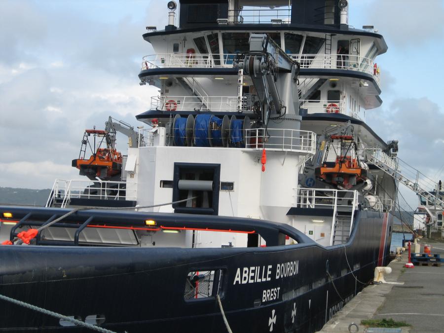Brest - 3200 ton Abeille Bourbon tug - 21740HP - tractive force 200 tons Brest - 3200 ton Abeille Bourbon tug - 21740HP - tractive force 200 tons